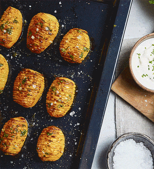 Animacja ze zmieniającymi się daniami, na które przepisy znajdują się w apikacji Home Connect